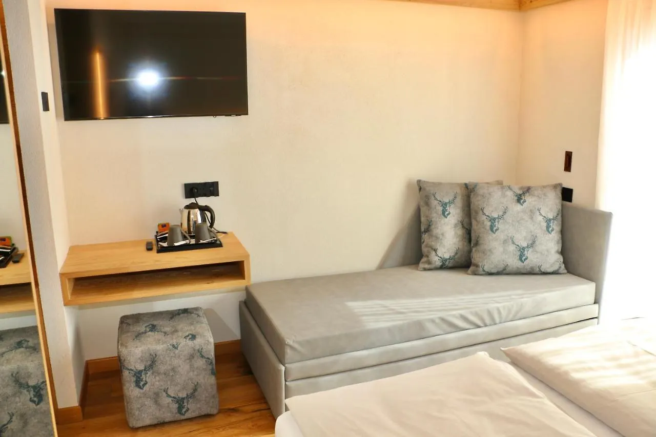 Hotel Galli'S - Centro Λιβίνιο 3*,